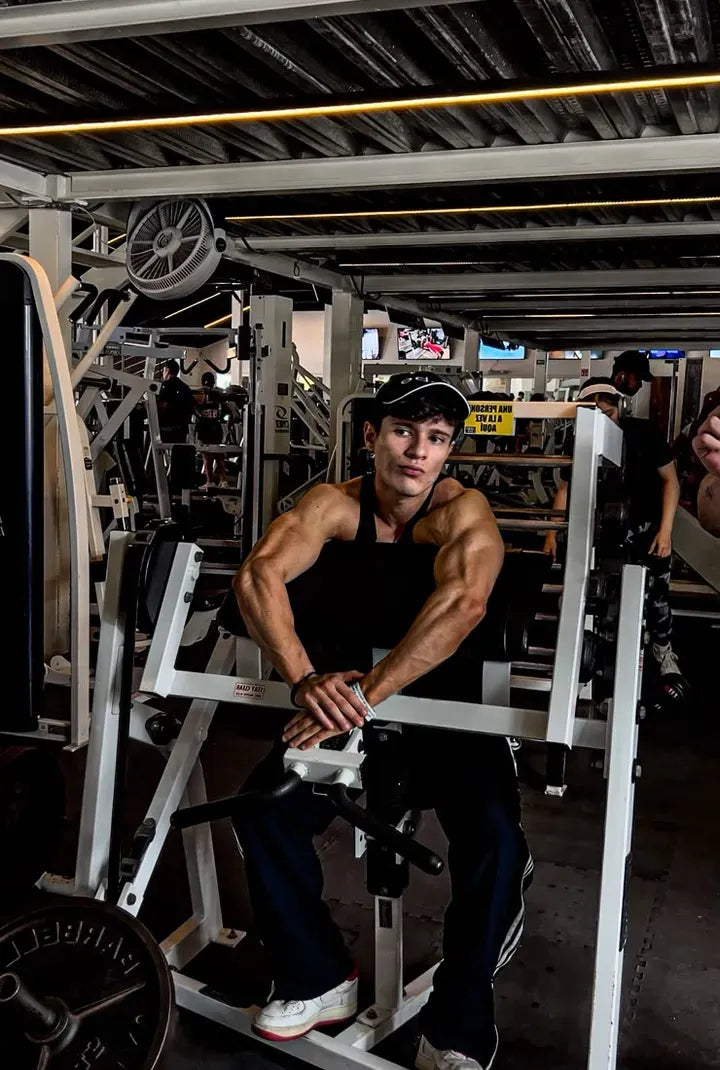 Abraham Tamayo entrenando en el gimnasio
